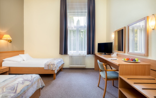 Hunguest Hotel Helios, Triple Nostalgia Room