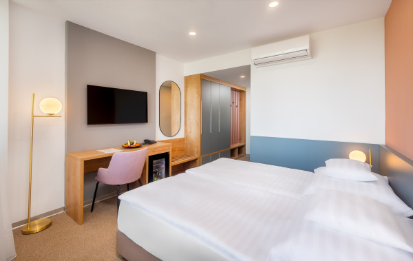 Hunguest Hotel Béke, Double room - park side