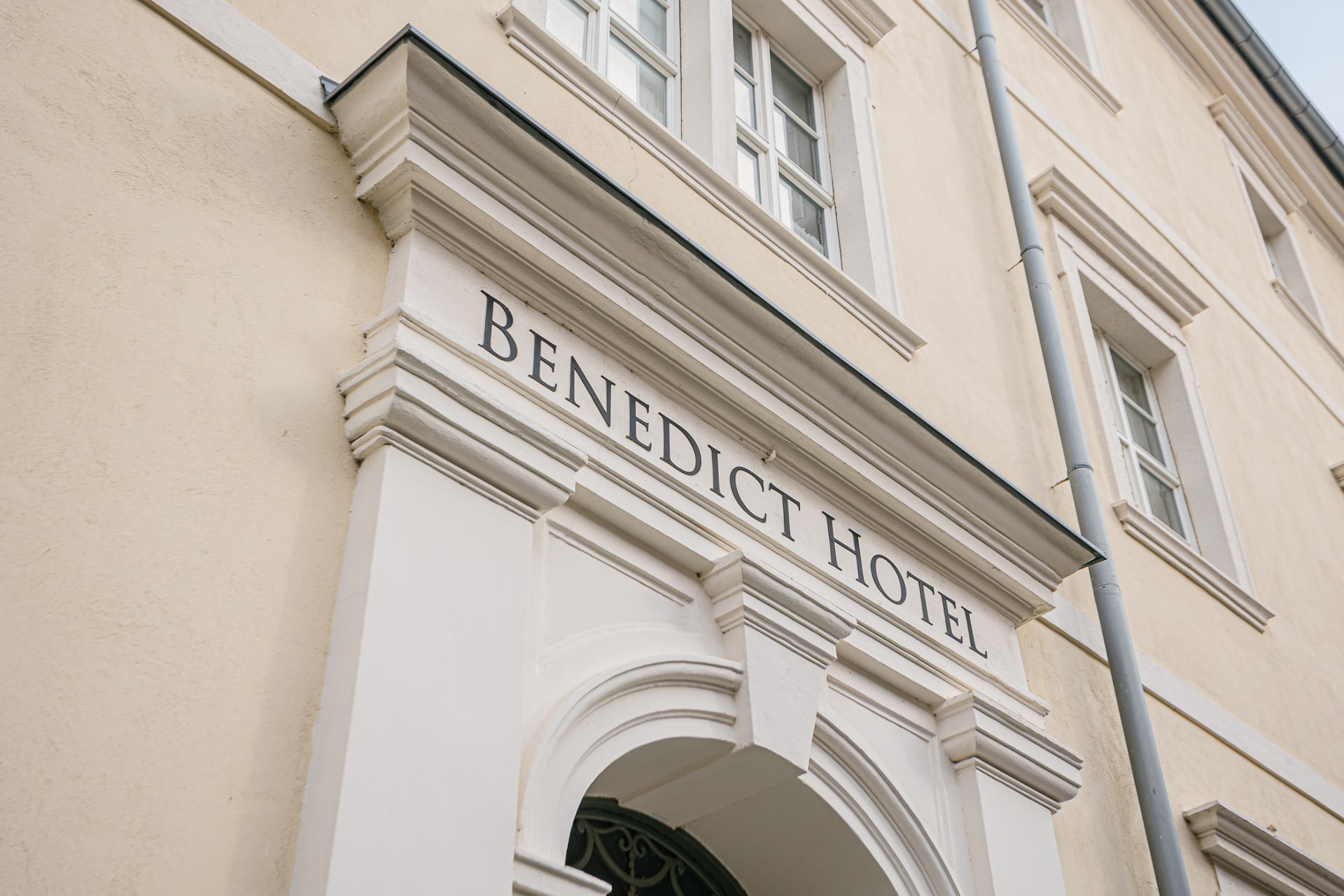 Hotel Benedict - Kőszeg - Contact